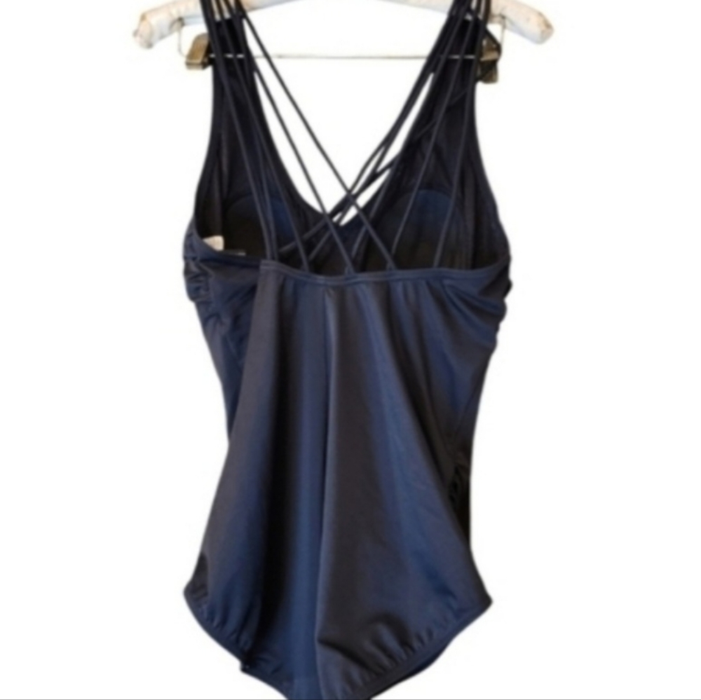 🌷SALE🌷 Dreamsuit Black One Piece Flattering Swimsuit Size 12 - Picture 2 of 6